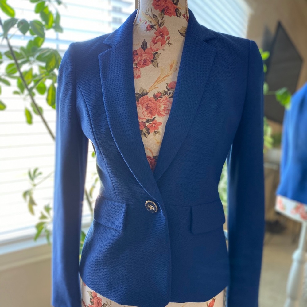 Royal Blue Anne Klein suit blazer